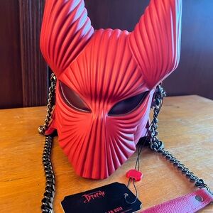 BRAM STOKER'S DRACULA Order of the Dragon Helmet Bag in Blood Red